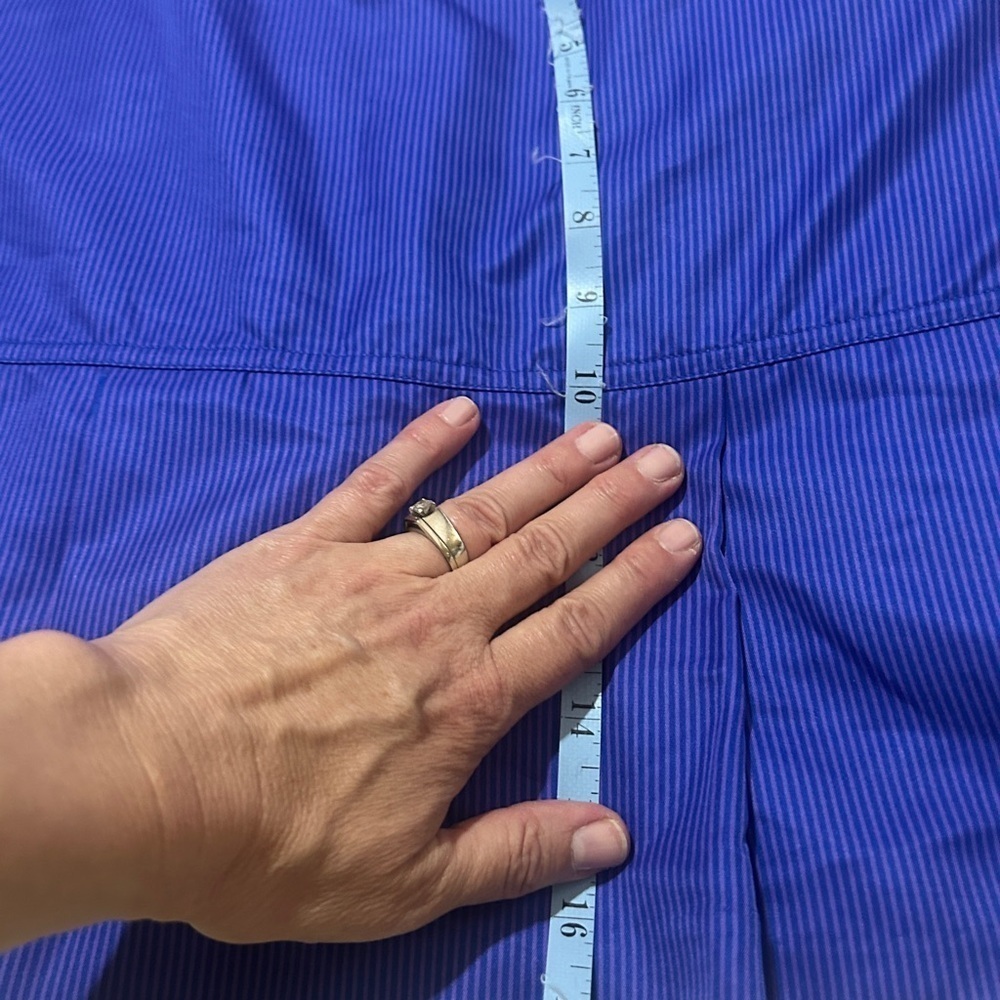 Adidas size 12 athletic golf skirt with front pleats, pockets, side zip. Stripes - Picture 10 of 15